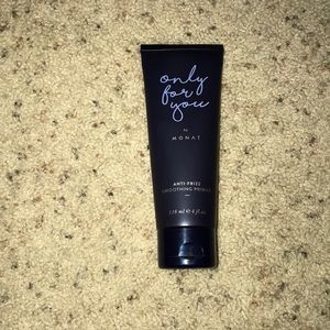 Monat only for you - anti frizz